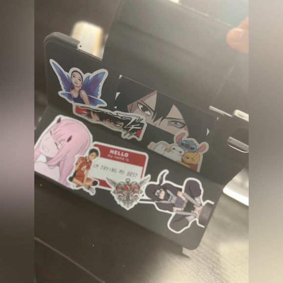 Logitech Bluetooth Keyboard Case for iPad Pro 11-inch - Picture 8 of 10